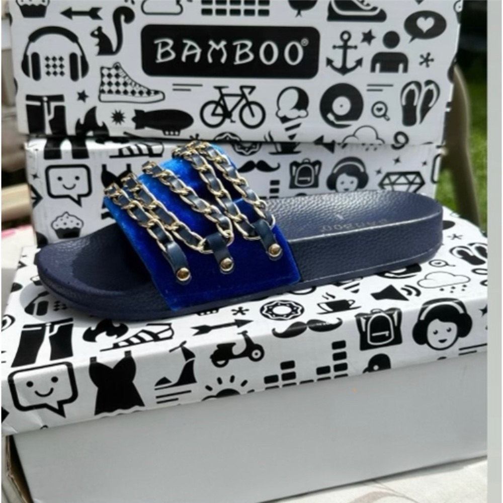 Women’s sandals